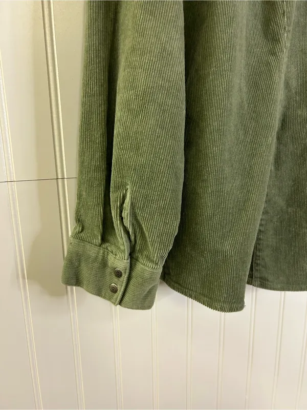 Cabela's Olive Green Corduroy Button-Up Shirt Size Large - Image 5