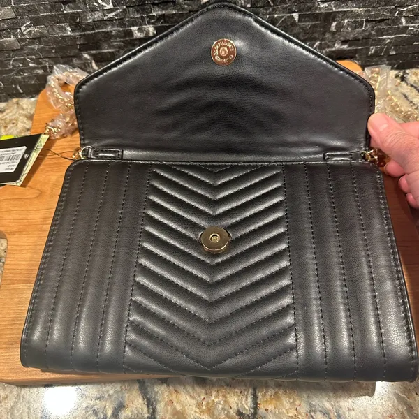Badgley Mischka Black Quilted Purse Vegan Leather Gold Chain Cross Body Bag NWT - Image 4
