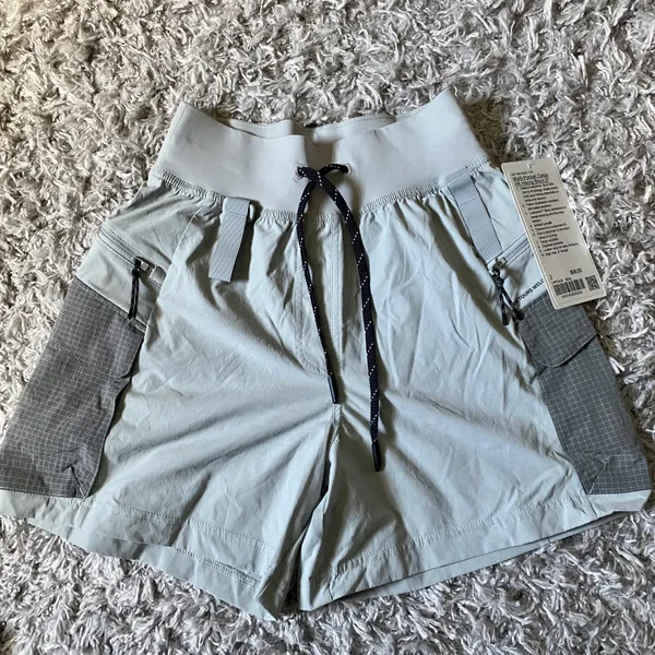 Lululemon Multi-Pocket Cargo High-Rise Hiking Short 5” - Image 7