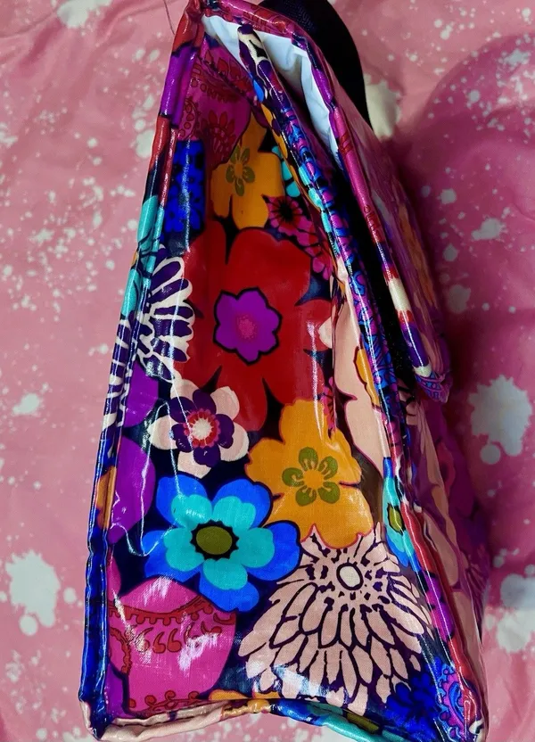Vera Bradley Floral Fiesta Insulated Lunch Bag Retired - Image 6