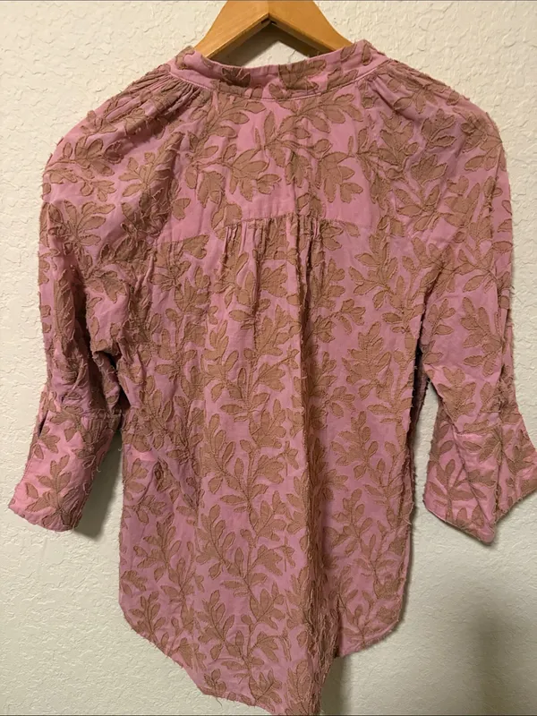 Anthropologie Dusty Pink Blouse with Brown Leaf Motif - Image 3