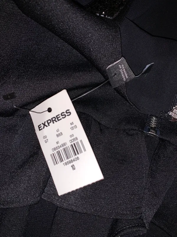 Express Black Halter Top - Image 4