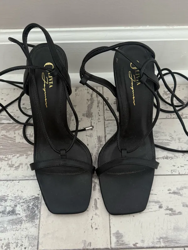 olivia jaymes black heels Size 7.5 - Image 2