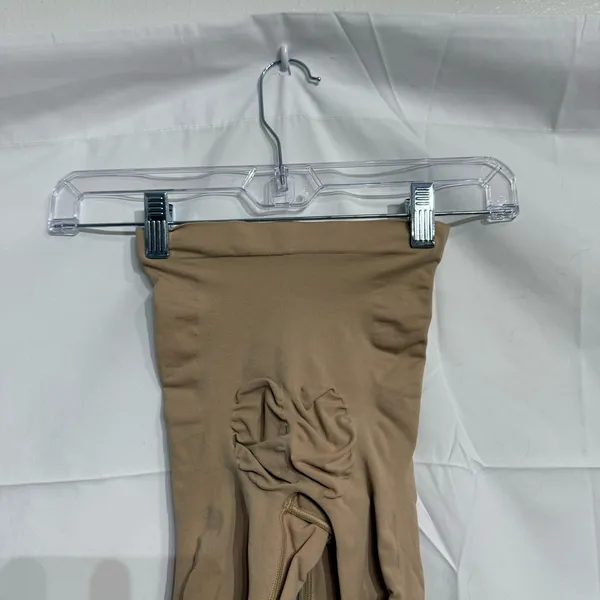 SKIMS Seamless Sculpt Mid Thigh Short Sz S/M NWOT - Image 7