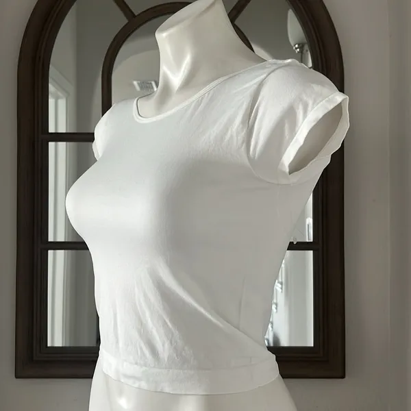 NEW Free People Intimately White Top Size M/L New without Tag - Image 4