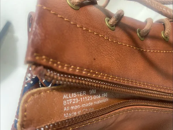 BareTraps Cognac Lace-Up Ankle Boot Size 9.5 - Image 9