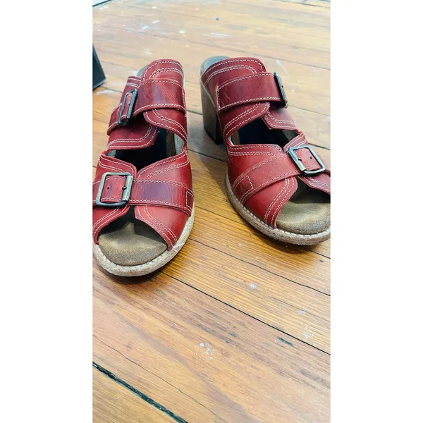 FREEBIRD Red Leather Caprice Buckle Detail Open Toe Sandal Block Heel size 10 - Image 5