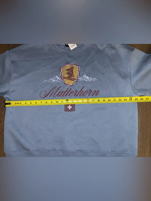 NWT Mad Engine Matterhorn Zermatt Switzerland Graphic Sweatshirt Blue Medium - Image 4