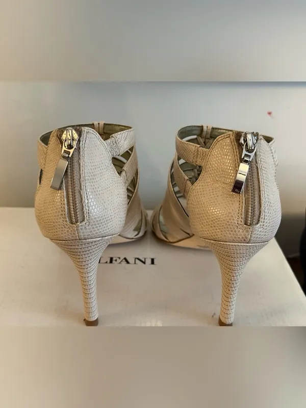 Alfani Beige Strappy Heeled Sandals - Image 3