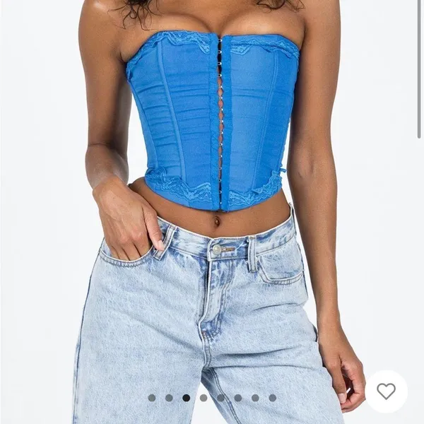 ⭐️YAMIE BUSTIER TOP BLUE PRINCESS POLLY - Image 4