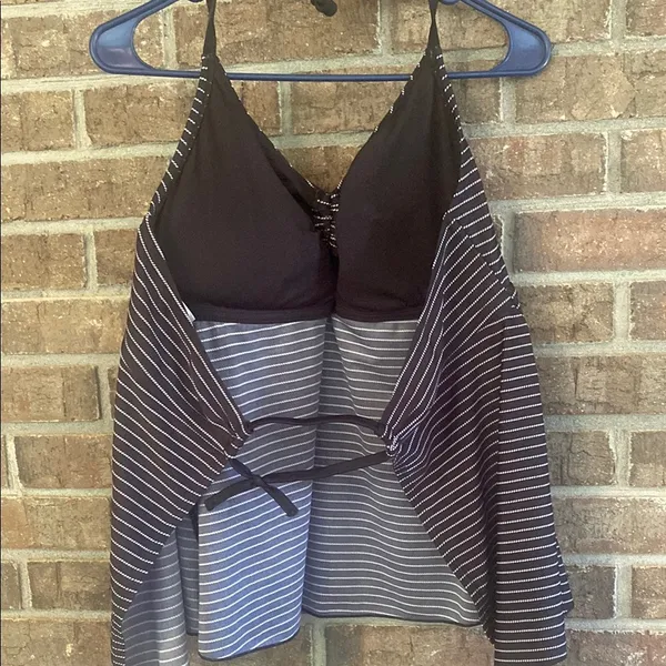 Time and Tru Black and White Striped Bikini Top - Image 3