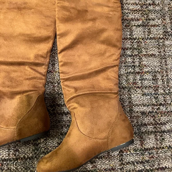 Amazon Brown Suede Ankle Boots - Image 2
