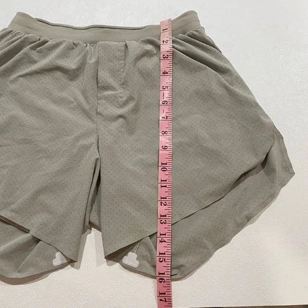 Lululemon Speed Up High Rise Running Shorts Size S Gray Perforated Lined - Image 6
