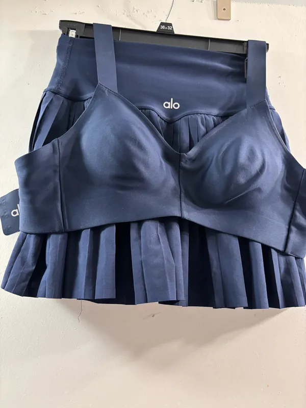 Navy Tennis outfit by AOL Sz.X-small yoga or tennis - Image 8