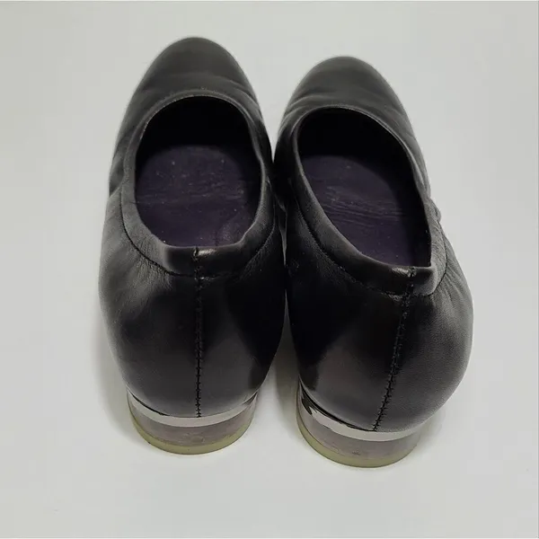 Vaneli Black Leather Round Toe‎ Ballet Flats Clear Lucite Block Heel Size 6.5 - Image 7