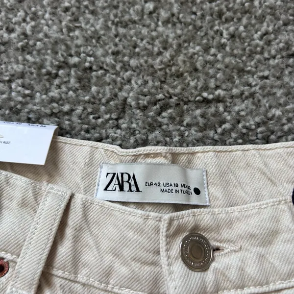 NWT Zara 90s Full Length Pants in Dusty Cream - Image 2