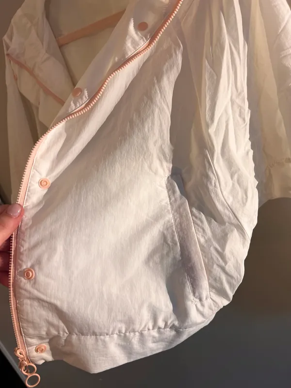 Fabletics White & Pink Windbreaker Jacket - Image 9