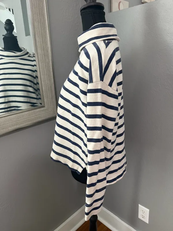 J.Crew Vintage Fleece Striped Costal Nautical Turtleneck Crop Sweater Small. - Image 3