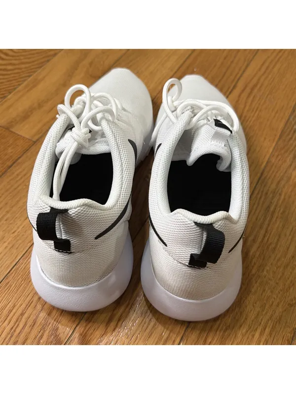 Size US 11 Nike Women’s Roshe One Running Shoes White/Black 844994 101 - Image 7