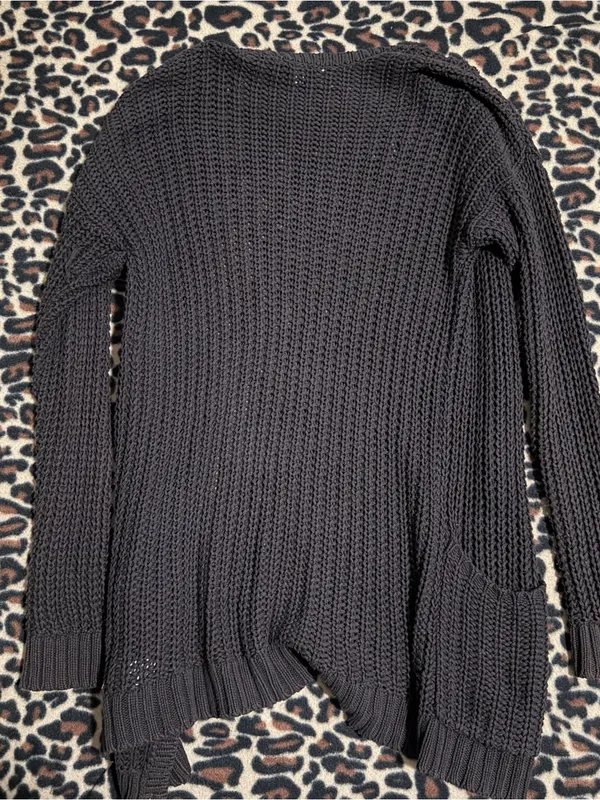 2000s vintage brownish black 2014 american eagle cable knit button down cardigan - Image 4