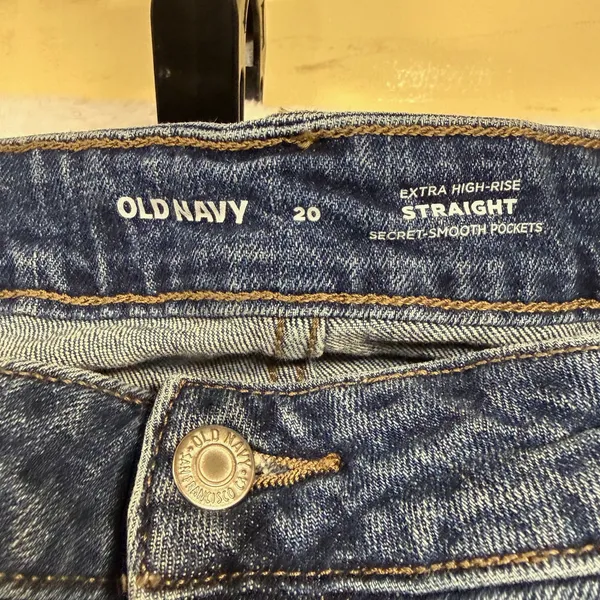 Old Navy 20 Extra High-Rise Straight Denim Jeans Medium Wash Secret-Smooth Work - Image 6