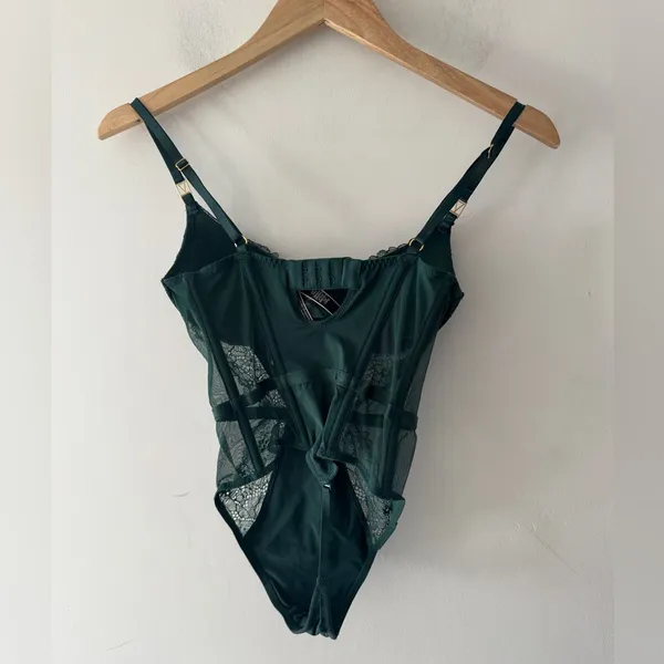 NEW!! Victoria’s Secret Love Emerald Green Lace Floral‎ Corset Style Bodysuit - Image 6