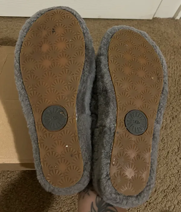 UGG Slippers Charcoal 7 - Image 3