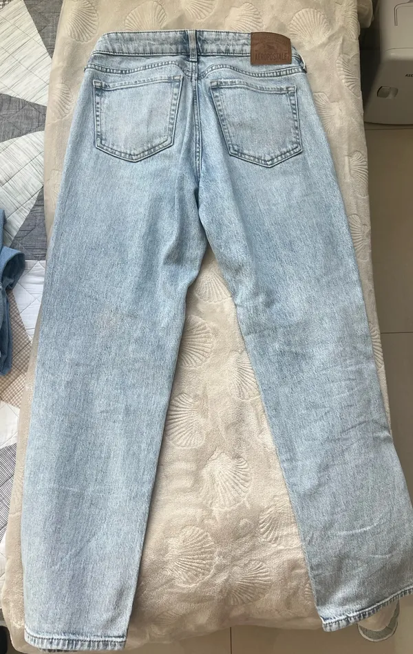Aeropostale mid rise jeans - Image 2
