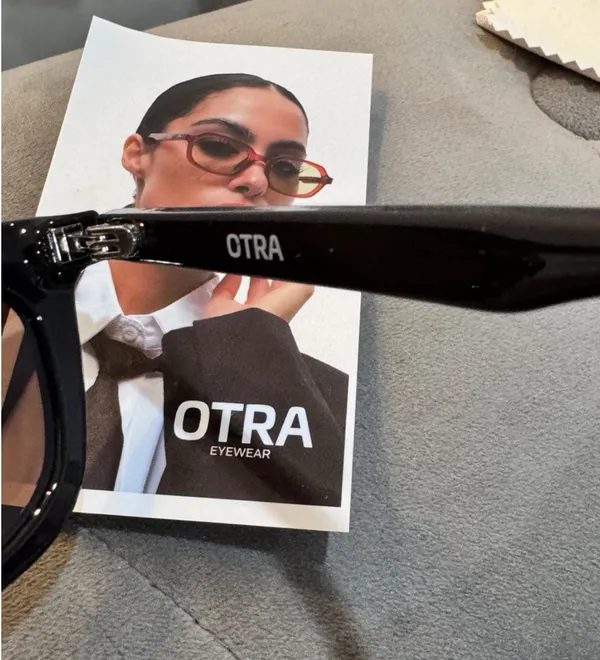 OTRA ‘NIA’ Chocolate Sunglasses - Image 9