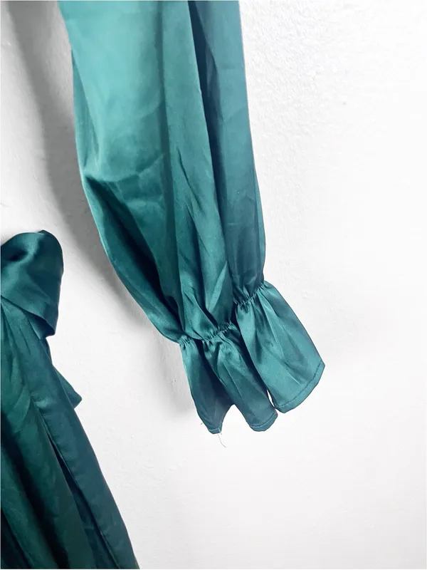 BALTIC BORN Katya Emerald Green Satin Faux Wrap V-Neck Maxi Dress Size Medium - Image 6