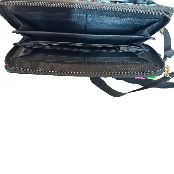 Women’s Black Crossbody Cell Phone Clutch‎ Wristlet - Image 9