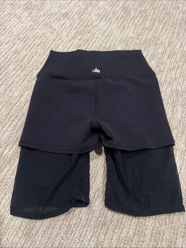 ALO Yoga Black High-Rise Bike Shorts - Image 3