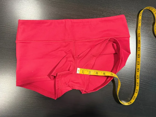 Women’s Red Fleo Original Shorts Size Large - Image 6