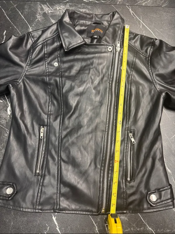 Ambiance Cropped Black Faux Leather Moto Jacket Medium Asym Zip BNWOT - Image 6