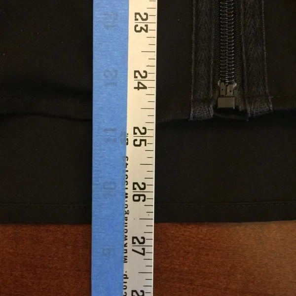 FIGS Bellery Scrub Jacket full-zip technical fabric black xs - Image 3
