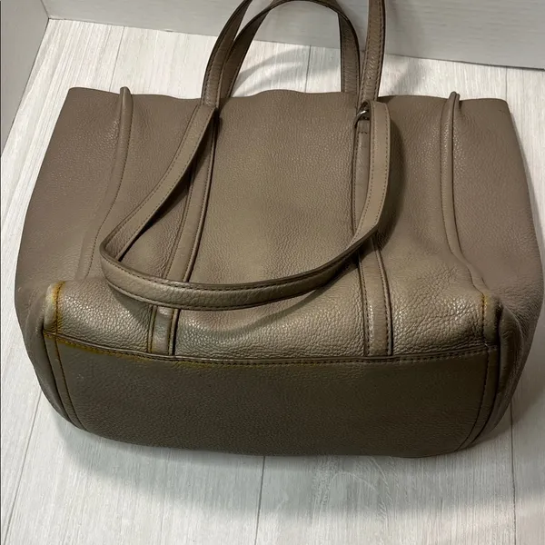 Marc Jacobs Taupe Tote Bag - Image 4