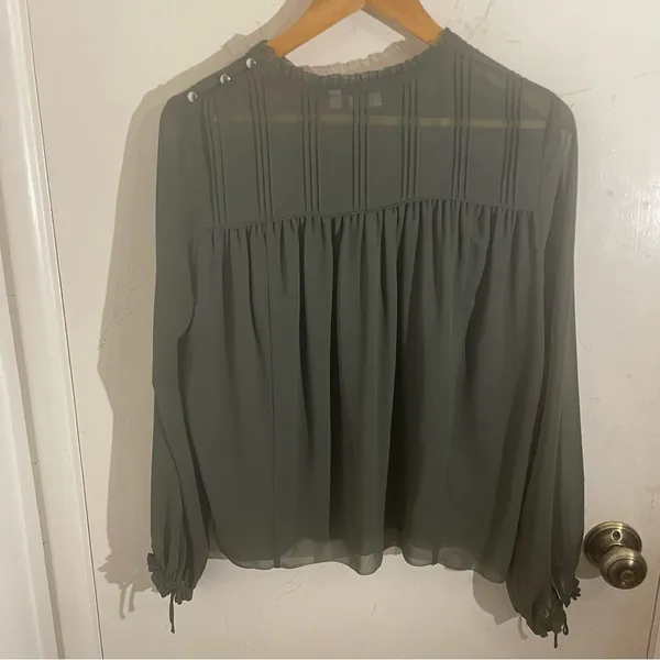 Wilfred Elegant Green Long Sleeve Women's Top - Image 9