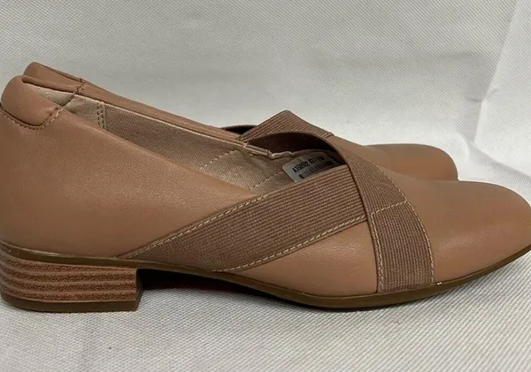 Sz 11 New Clarks Collection Juliet Dahlia Slip-On Loafer Taupe Solid pink blush - Image 5
