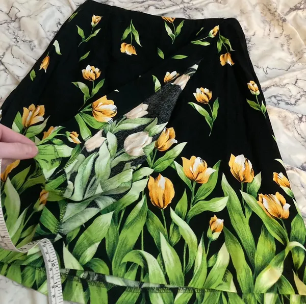 Kathie Lee vintage 90s floral midi skirt - Image 2