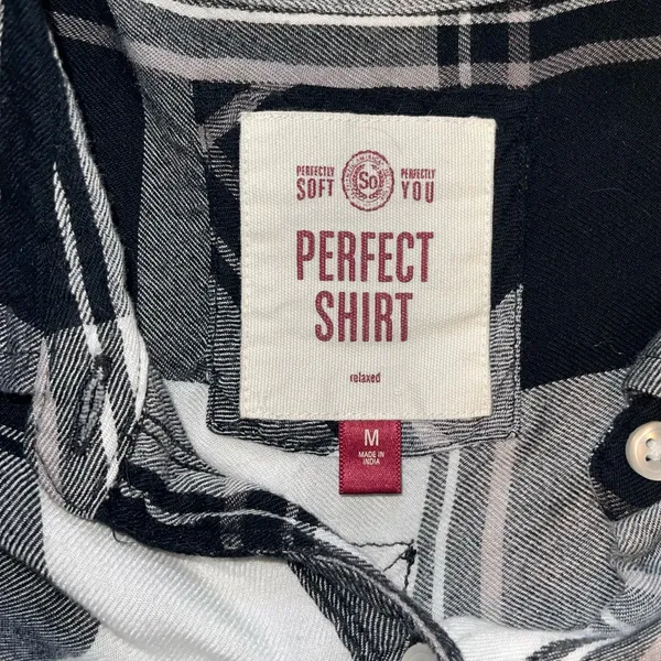 lightly worn flannel Multiple Size M - Image 3