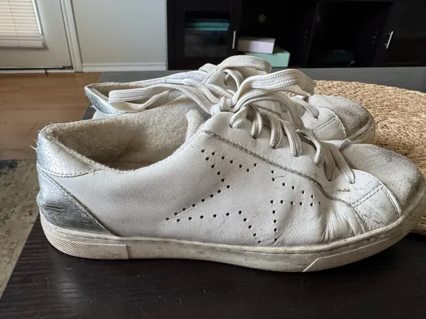 Steve Madden Sneakers - Image 3