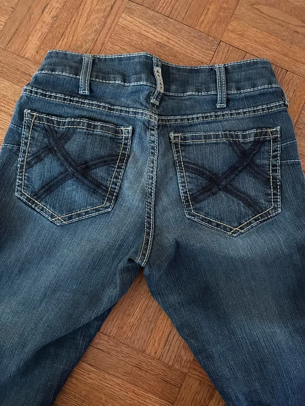 Ariat R.E.A.L. Mid Rise Straight Leg Jeans Blue 28S 28 Short 10023501 - Image 9