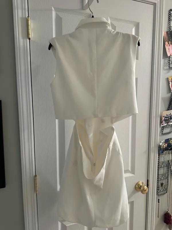 DO+BE White Romper Open Back - Image 2