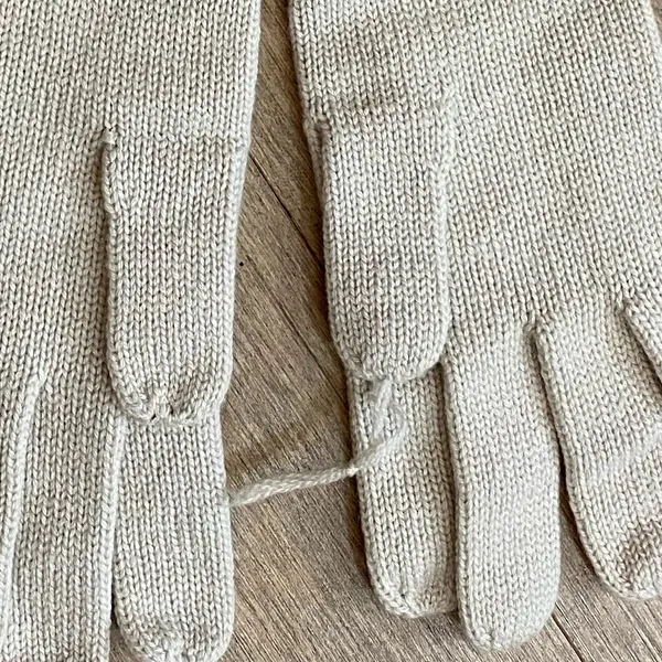 Loro Piana Baby Cashmere Long Pointelle Gloves — New - Image 2