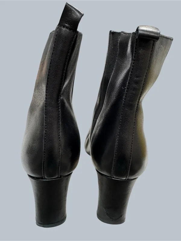 Calvin Klein Cassia Black Leather Square Toe Chelsea Ankle Booties 11M - Image 6