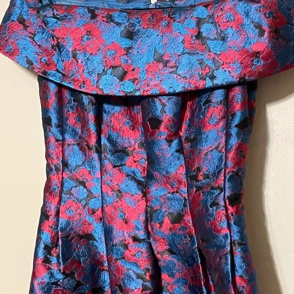 Slate & Willow Off The Shoulder‎ Floral Dress - Image 6