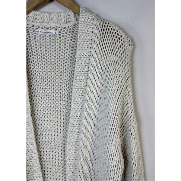 Abercrombie & Fitch Cream Cardigan Pockets medium cottagecore bohemian sweater - Image 4