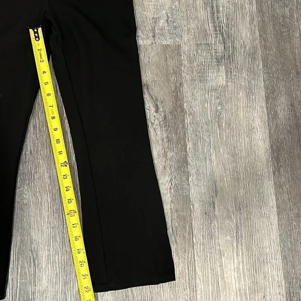 Lysse black stretch dress cropped pants with small side ankle slit hem - S - Image 7