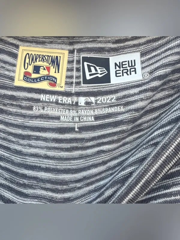 Woman’s New Era CoopersTown Dodgers Gray Striped Tee Dodgers Baseball Club Sz L - Image 7