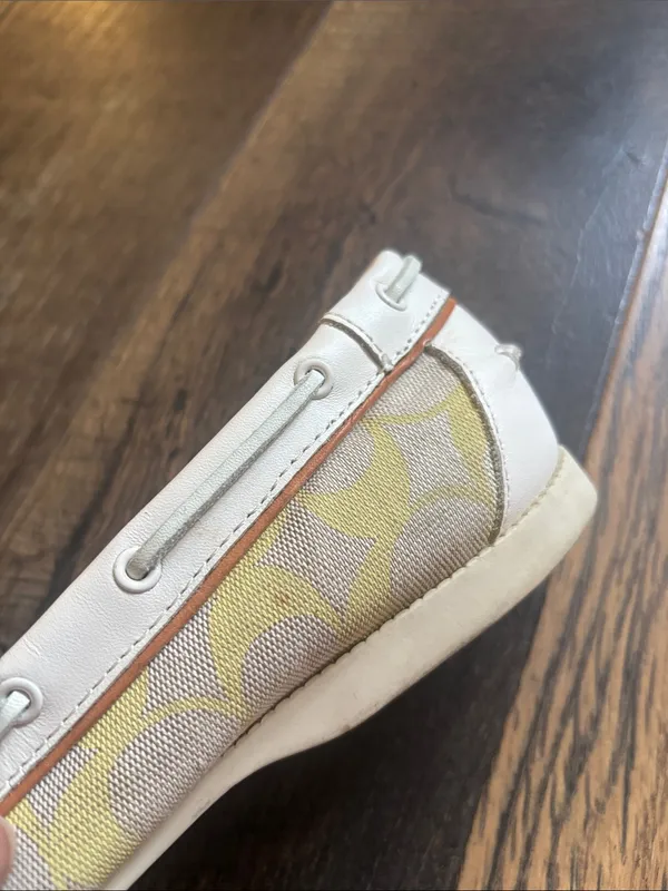 Coach Richelle Women's Yellow and Cream Signature Logo Canvas Boat Shoe Sz 9 - Image 7